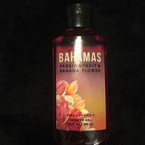 NWT BBW Bahamas Passionfruit Banana Flower